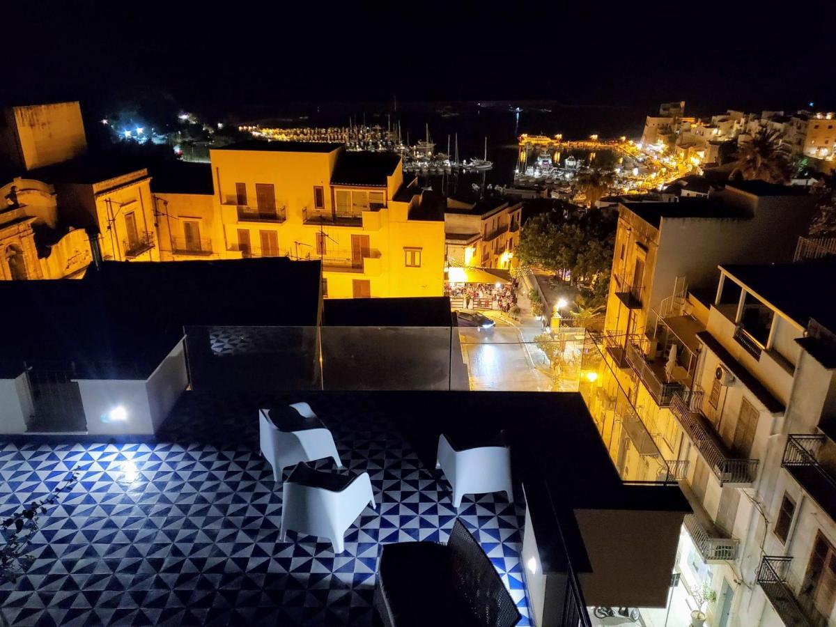 カステッランマーレ・デル・ゴルフォPalazzo Del Golfoアパートメント エクステリア 写真